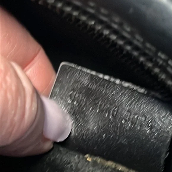 Gucci Shoulder Bag - Picture 11 of 12